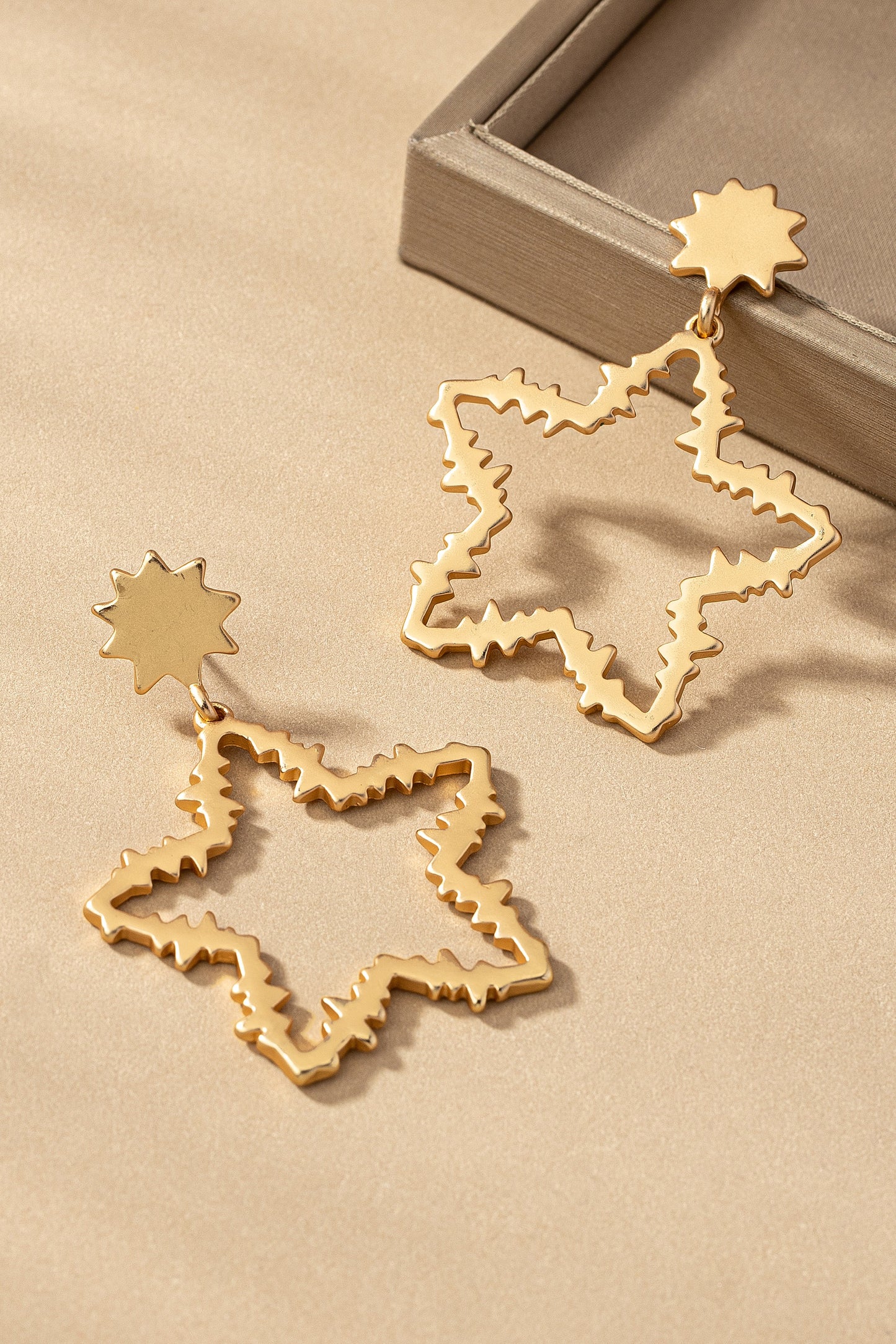 ZIGZAG STAR HOOP EARRINGS