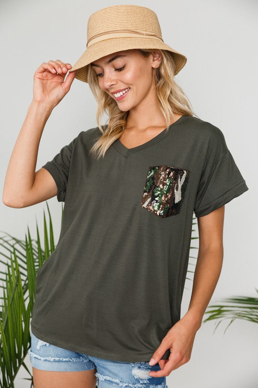 PLUS CAMOUFLAGE SEQUINCE POCKET TOP