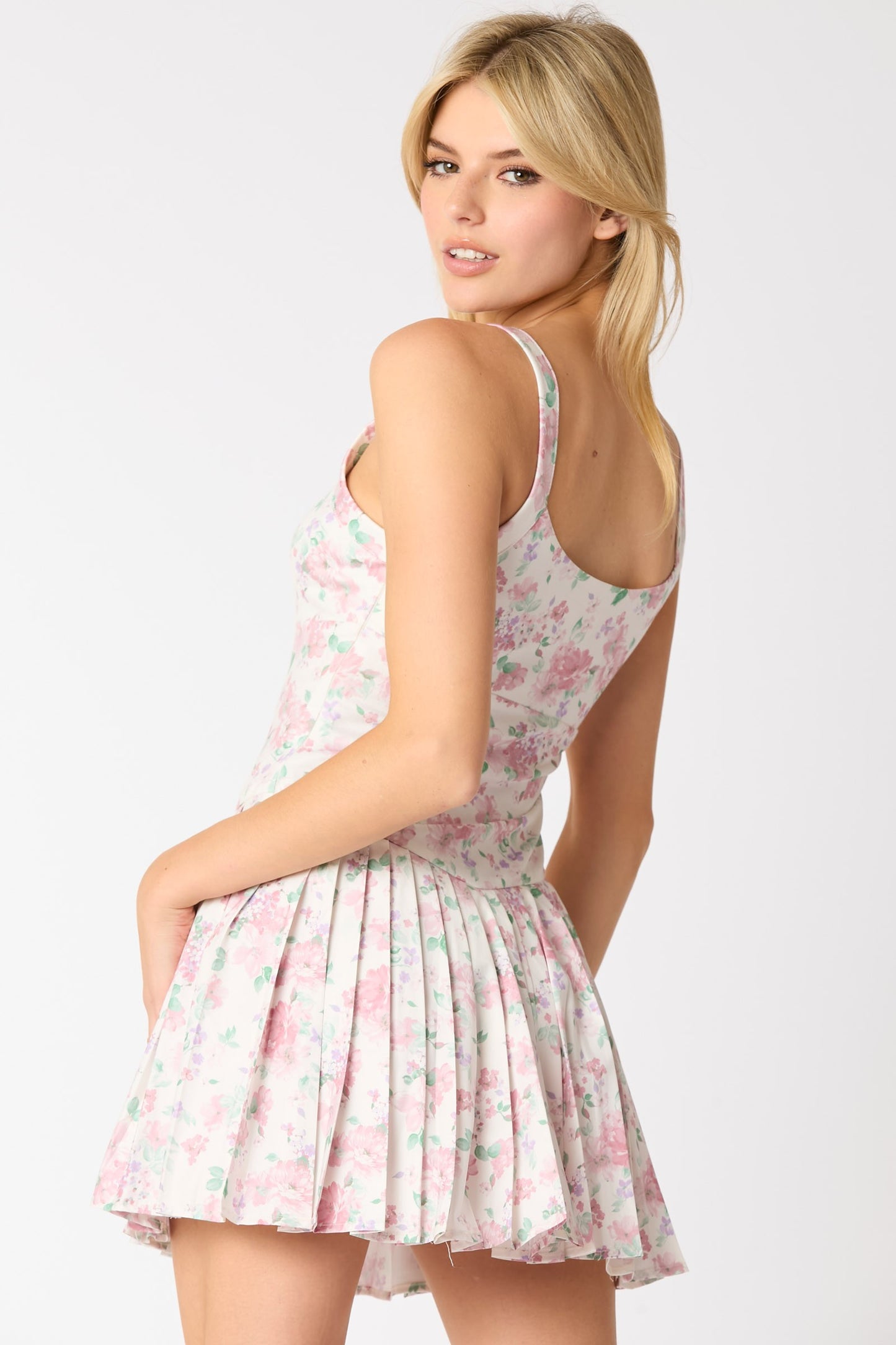 Ditsy Floral Printed Sporty Pleated Romper