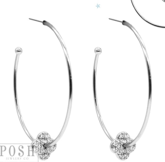 HOOP EARRING WITH CLOVER SILVER