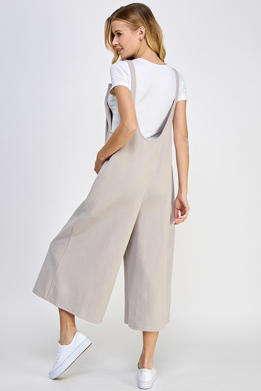 The Sunny Day TEXTURED CROPPED OVERALL PLUS SIZE PANTS