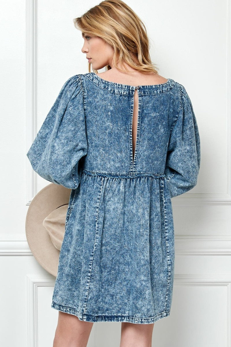 Oversize Pocket Icewash Denim Dress