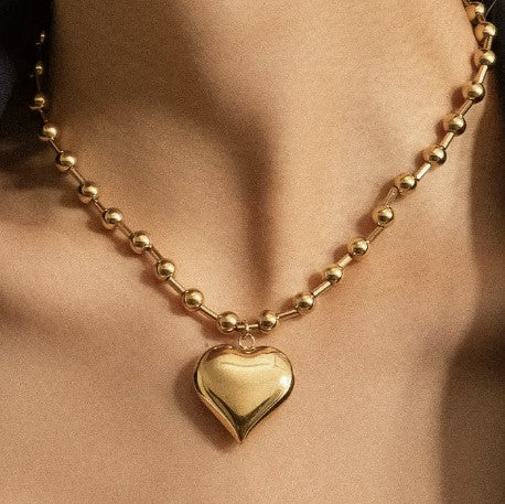 18K Gold Non-Tarnish Large Heart Chain Necklace