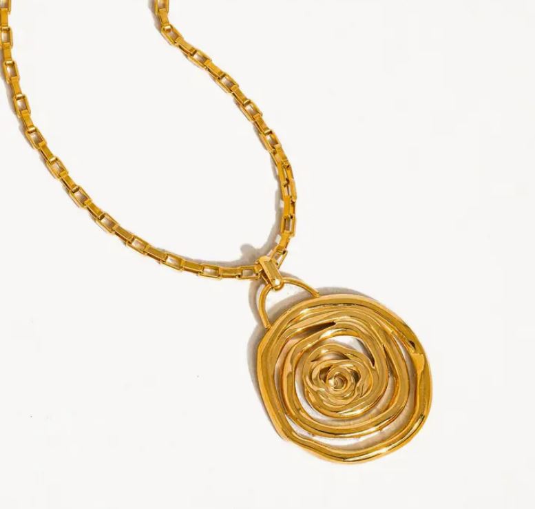 Tikki 18K Gold Non-Tarnish Spiral Circle Necklace