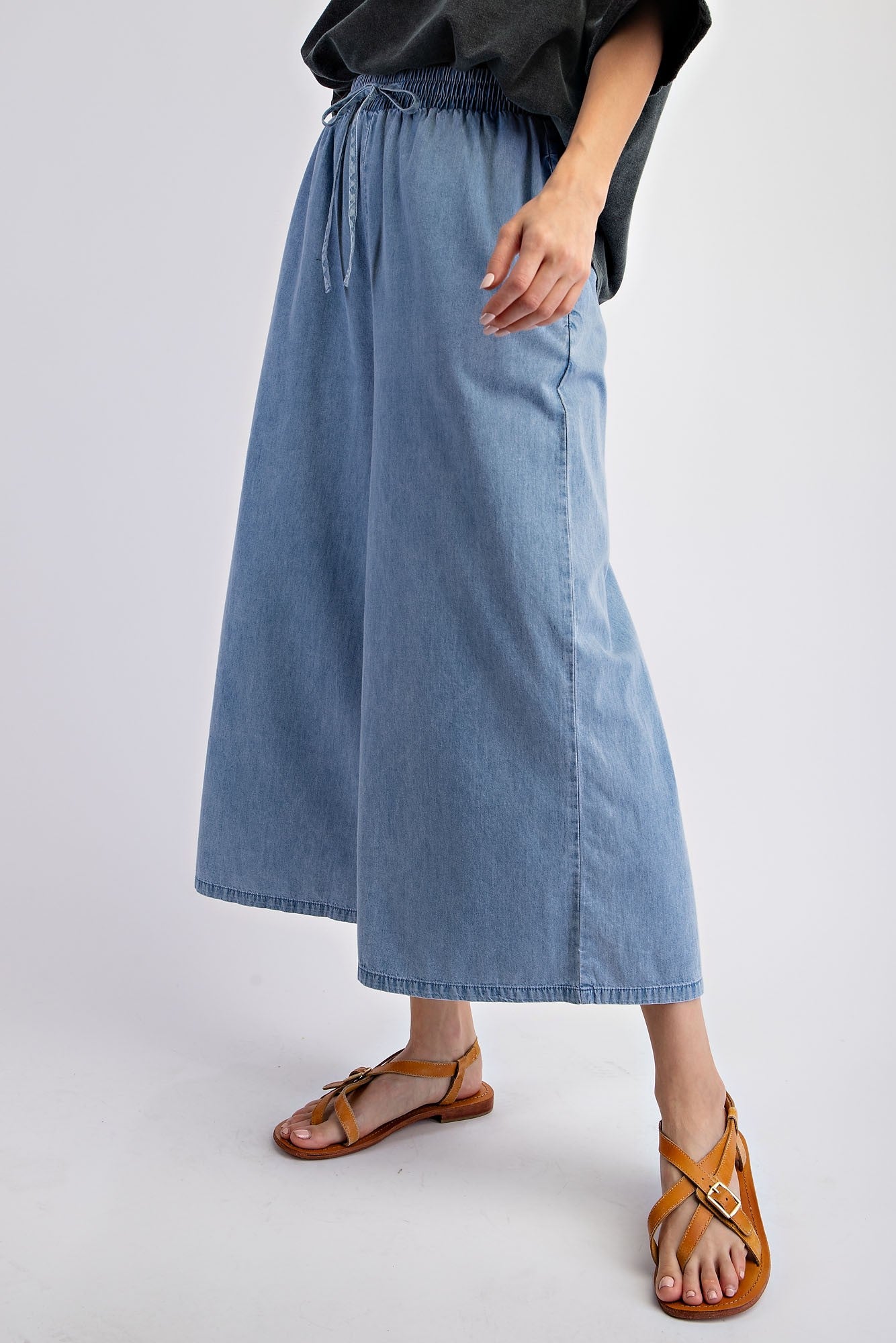 WASHED DENIM WIDE LOOSE FIT PANTS