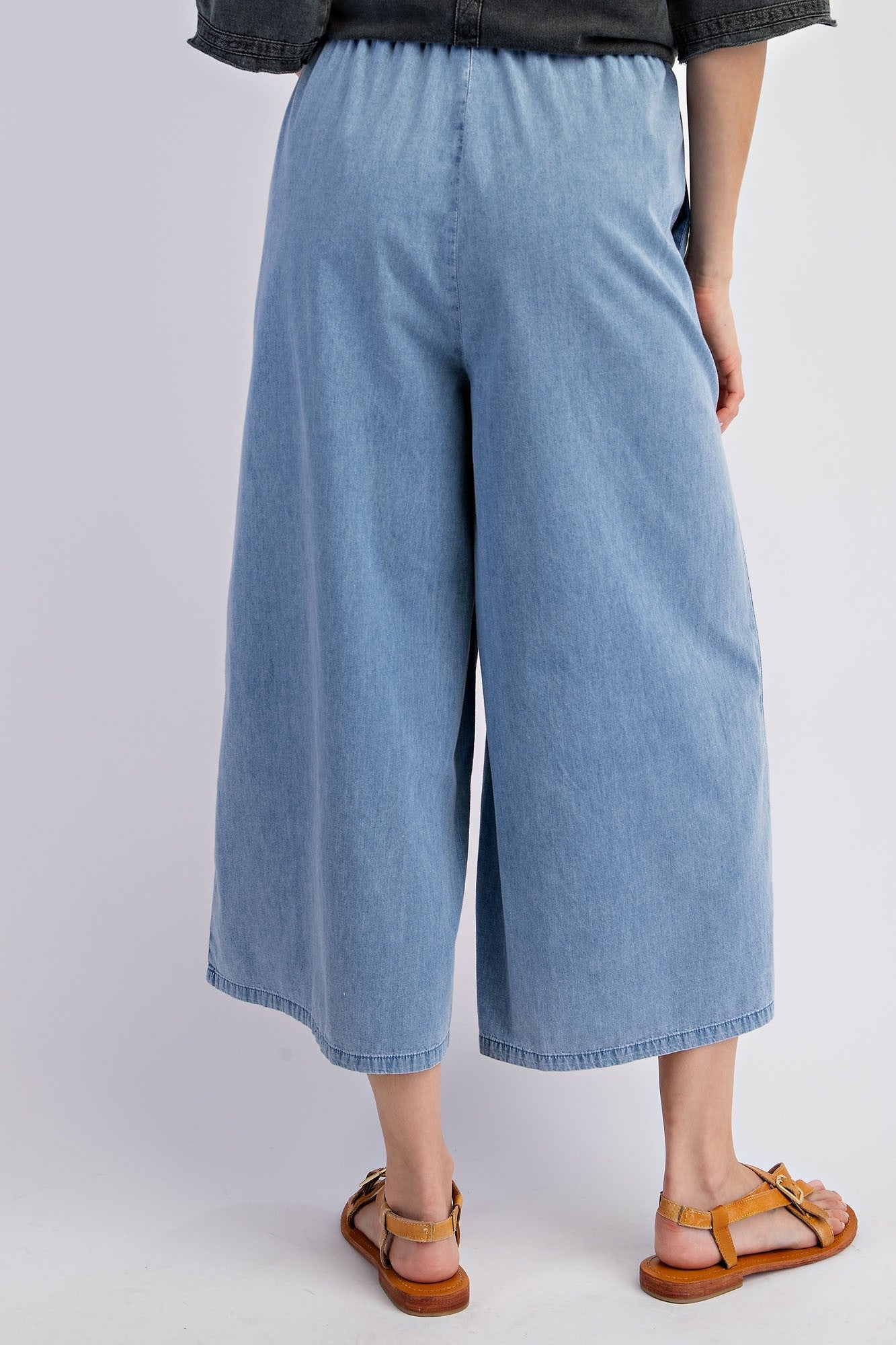 WASHED DENIM WIDE LOOSE FIT PANTS