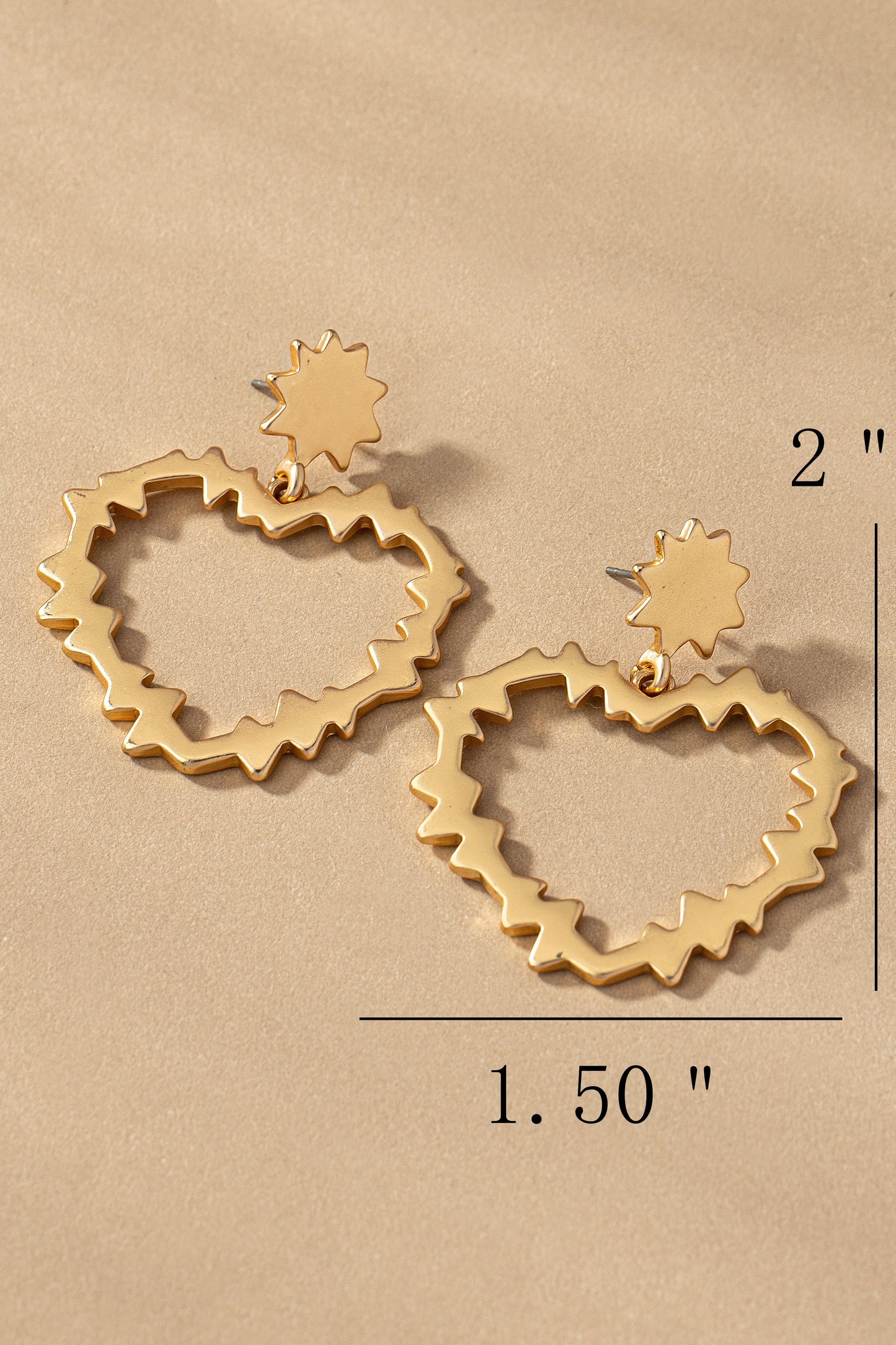 ZIGZAG HEART HOOP EARRINGS WITH STAR STUD