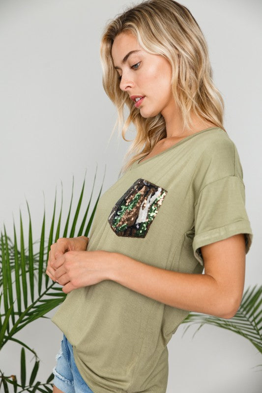 PLUS CAMOUFLAGE SEQUINCE POCKET TOP